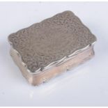 A George V silver snuff box with engraved decoration and presentation inscription to lid. Assayed