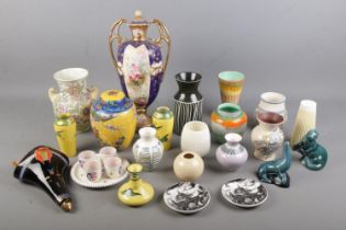 A quantity of ceramics including examples by Shelley, Hornsea, Poole Pottery, Roskyl Pottery, Gray's