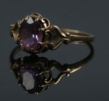A vintage 9ct gold pink tourmaline ring. Size K 1/2. 1g.
