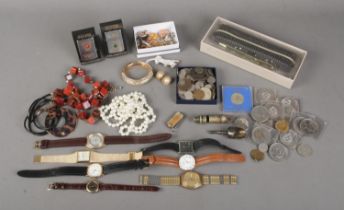 A tray of assorted collectables to include costume jewellery, collection of mostly post 1947 British