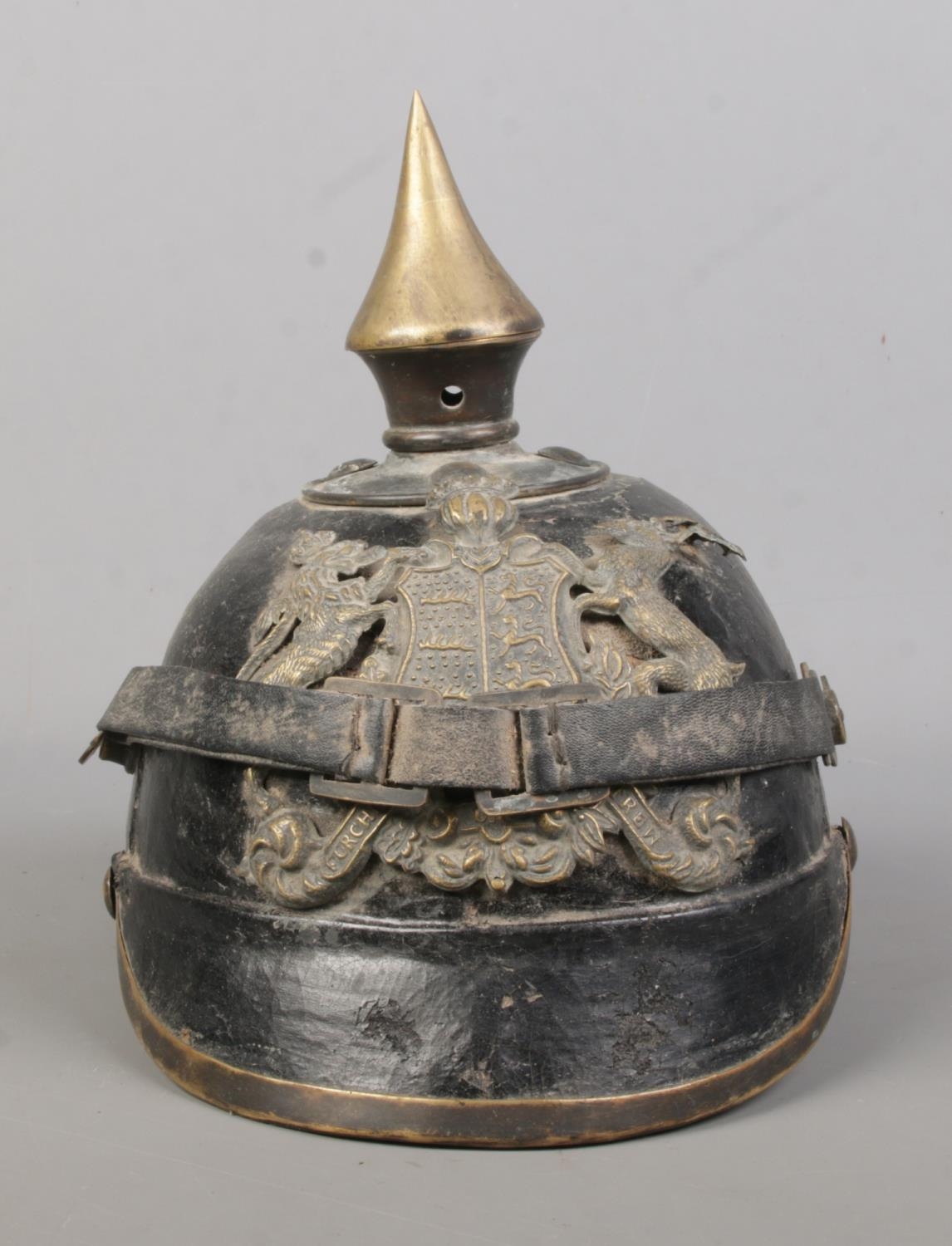 An Imperial German Wurttemberg pickelhaube. Bearing coat of arms and motto Furchtlos Und Trew. - Image 2 of 4