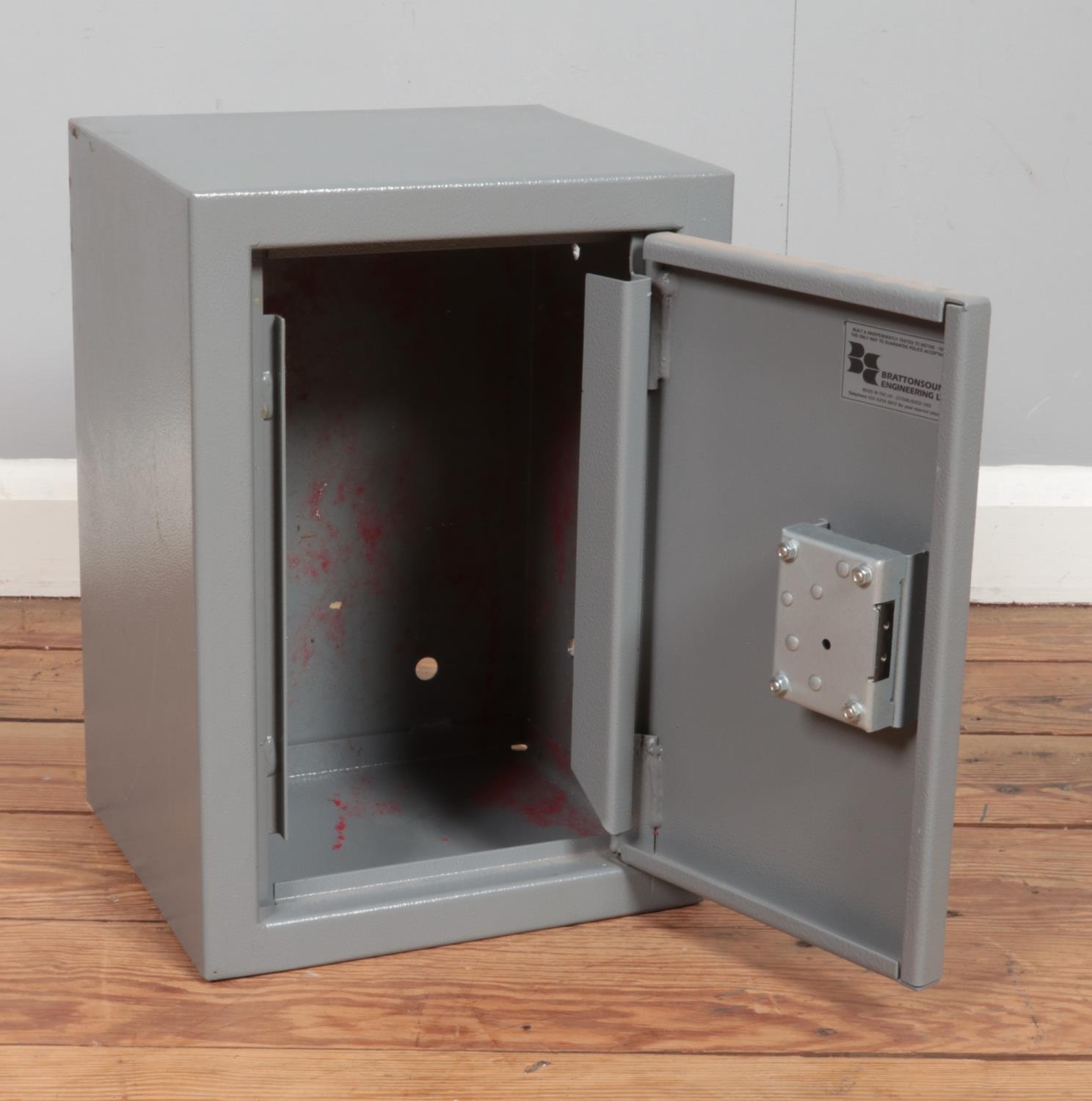 A Brattonsound engineering hand gun safe with two keys and wall fixing holes to reverse. Approx. - Image 2 of 2