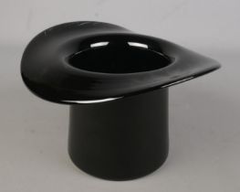 A black glass champagne bucket in the form of a top hat, possibly by Murano. Height 19cm, Diameter