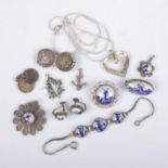A small collection of silver jewellery along with white metal Delfts jewellery suite. Includes