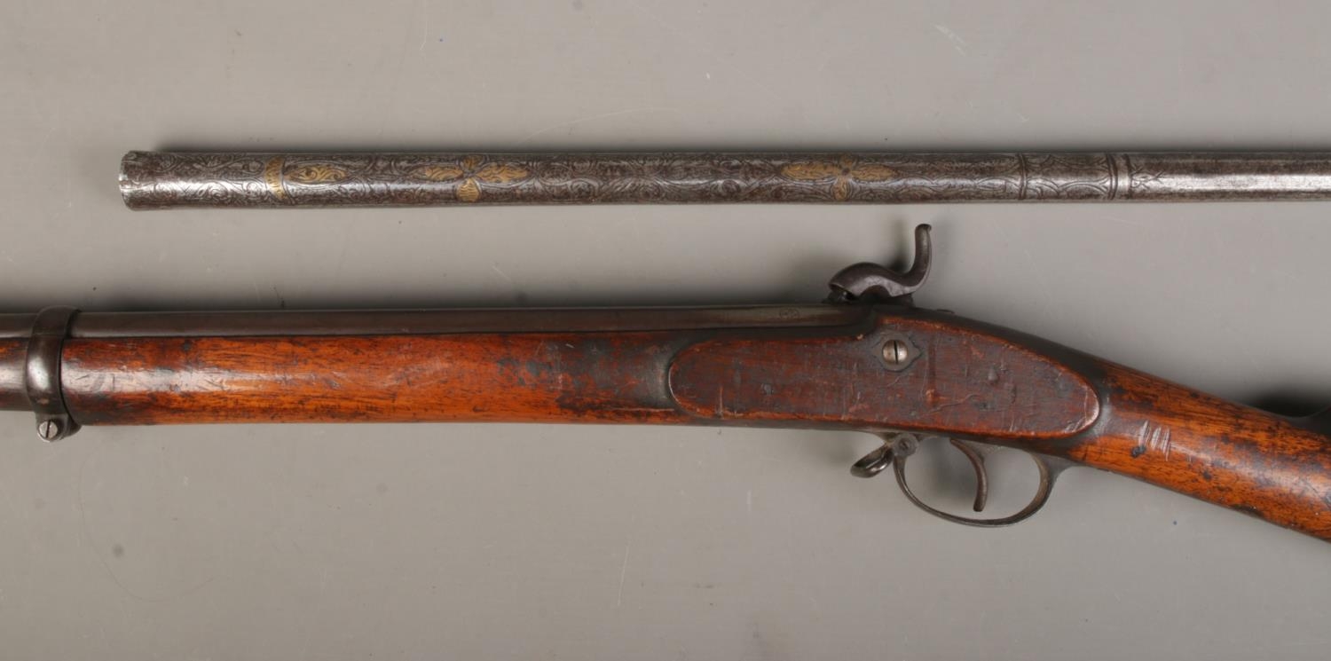 A lightweight sporting percussion cap rifle, bearing Belgian proof marks to the base of barrel ( - Bild 5 aus 5