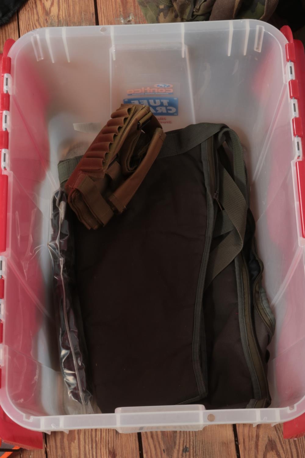 A box of assorted carry cases and bags to include Rifle carry cases and military Bergen backpack. - Bild 2 aus 2