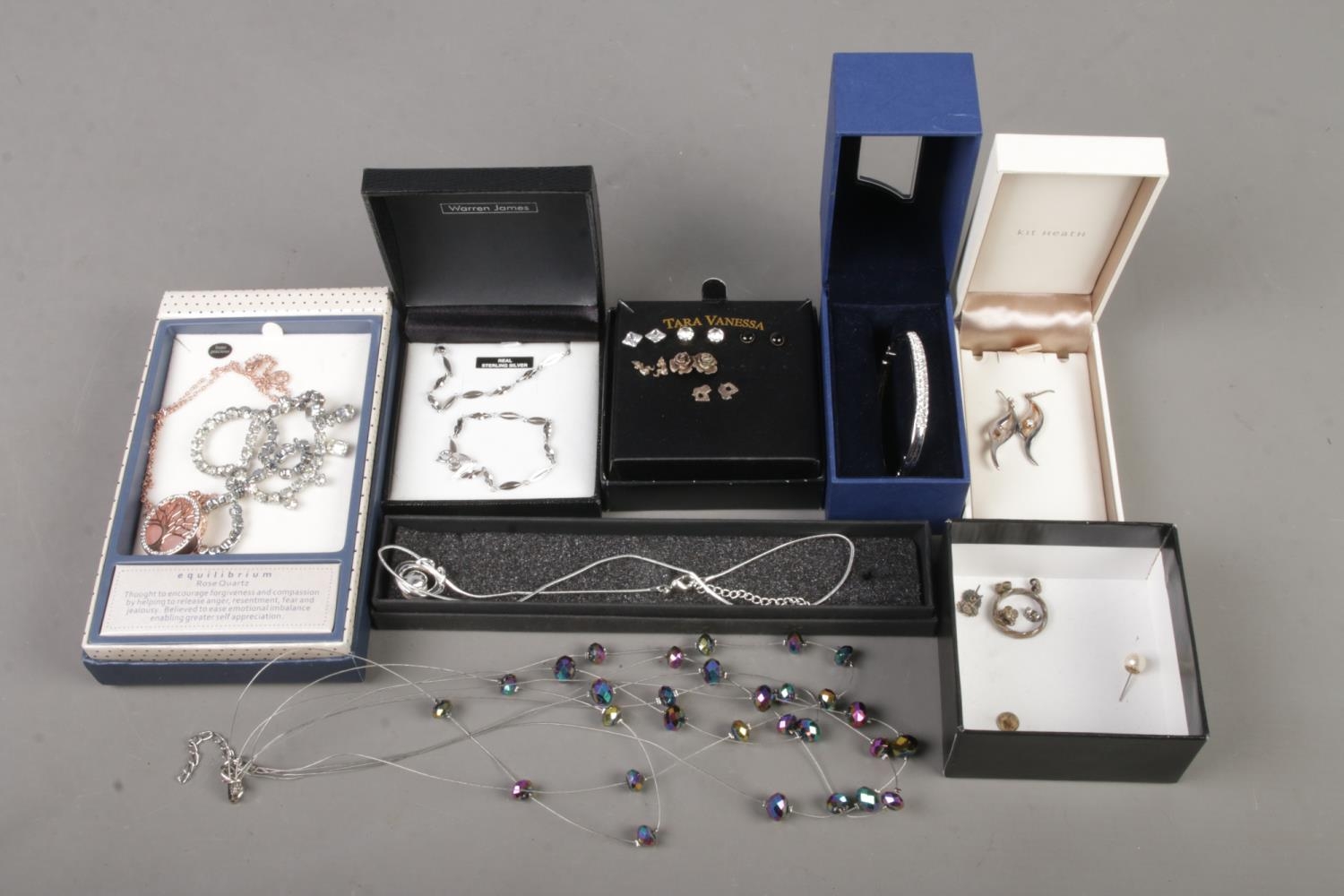 A quantity of white metal and silver jewellery including sterling silver necklace & bracelet set,