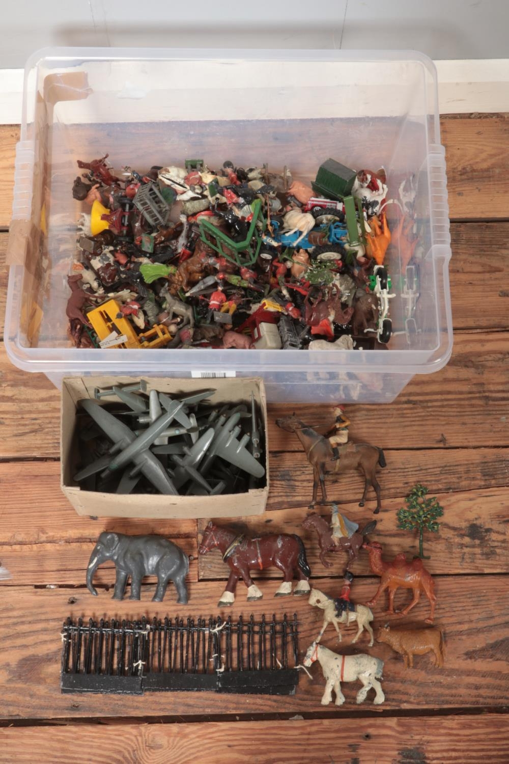 A box of mainly lead figures and farm animals, to include Britains and Charbens examples. Also