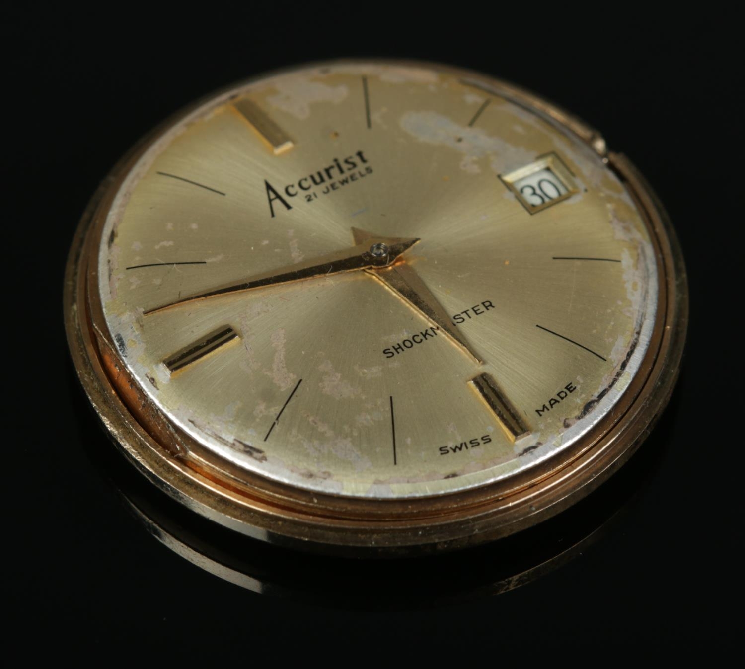 A Gents 9ct Gold Accurist Shockmaster manual wind wristwatch, for repair. With baton markers and - Image 2 of 2