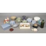 An assortment of collectables to include 'Tiffany Tulips' lidded trinket dish, Wedgwood