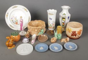 A tray of assorted ceramics to include Royal Copenhagen Autumn relief plaque, Slyvac, Aynsley