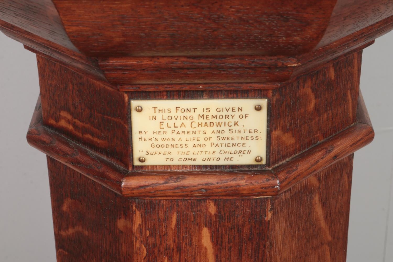 An oak pedestal font of octagonal form, with metal bowl liner and lid. Bearing plaque to the - Image 2 of 4