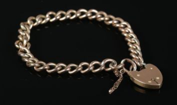 A 9ct Gold bracelet chain with heart shaped padlock clasp. Total weight: 9.8g