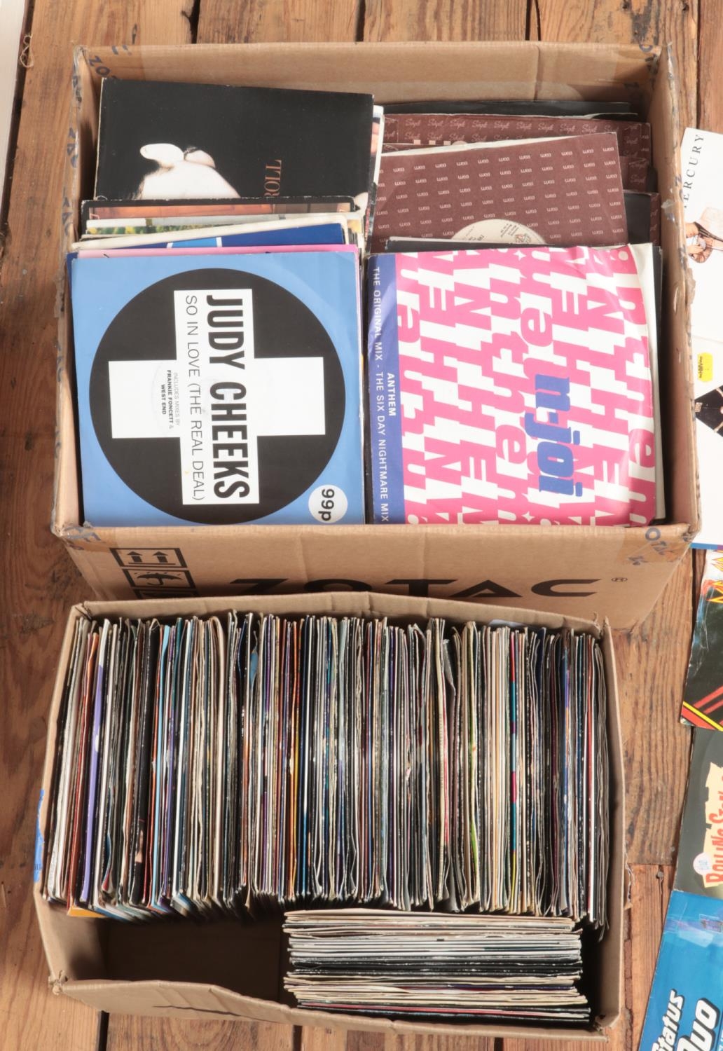 Two boxes of assorted vinyl singles of mainly pop and rock to include Elvis Presley, Peter - Image 2 of 2