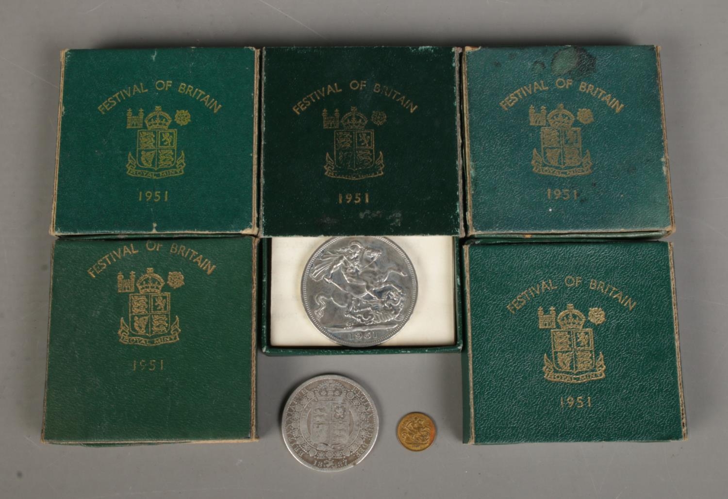 A small collection of assorted coinage, to include five 1951 Festival of Britain crowns, 1887 half