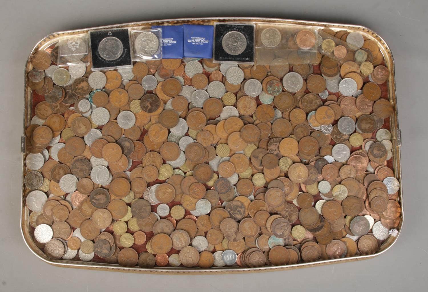 A large quantity of mainly Twentieth Century Great British pre-decimal coins. To include