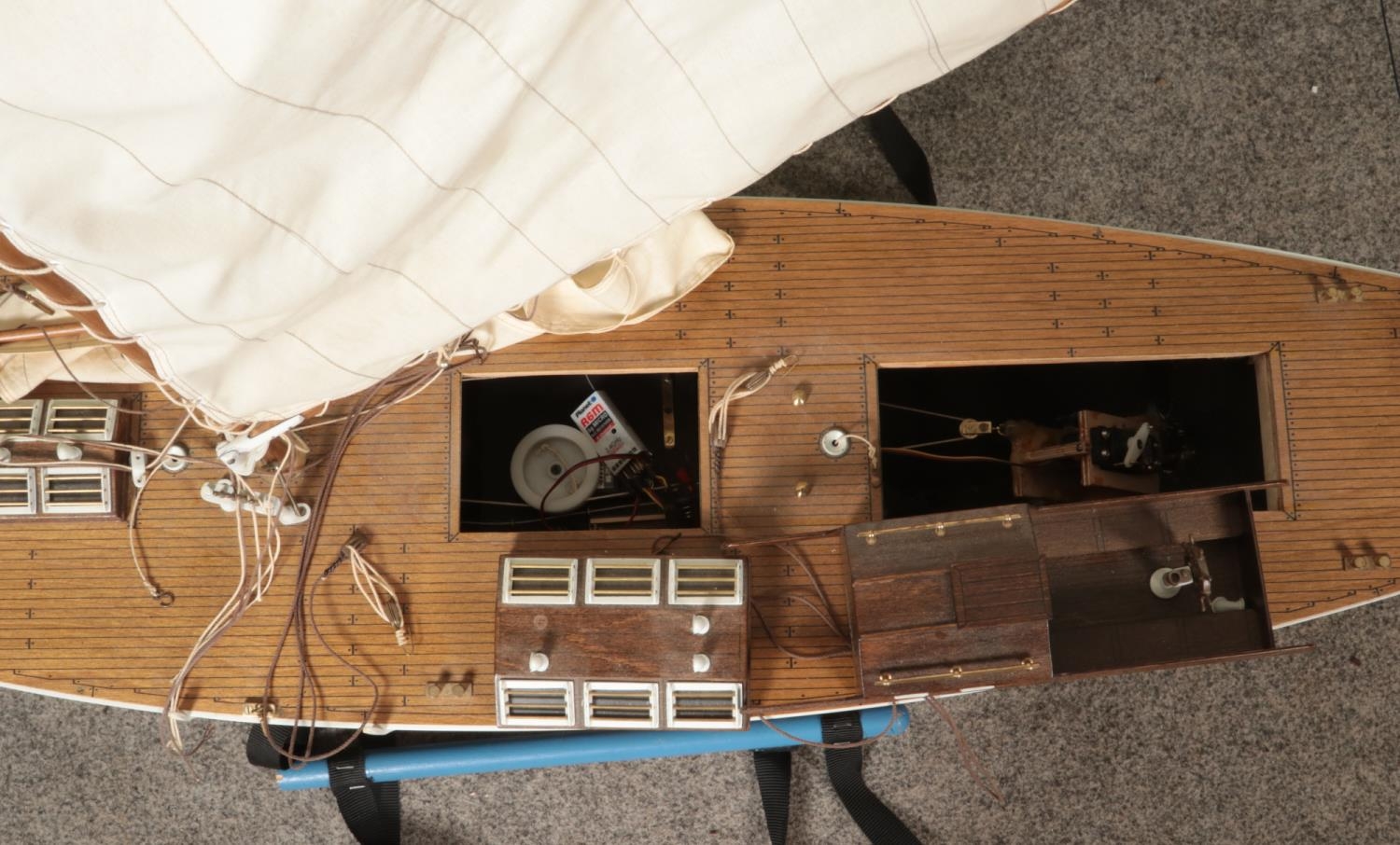 A very large remote control model pond yacht titled Moonbeam on display stand modelled after an - Image 2 of 2