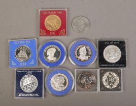 A group of commemorative coins to include Edward VIII Bermuda, 1992 British Olympic Team, Queen