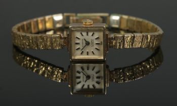 A ladies 9ct Gold cased Everite manual wind wristwatch, with 17 jewel Incabloc movement. Weight of