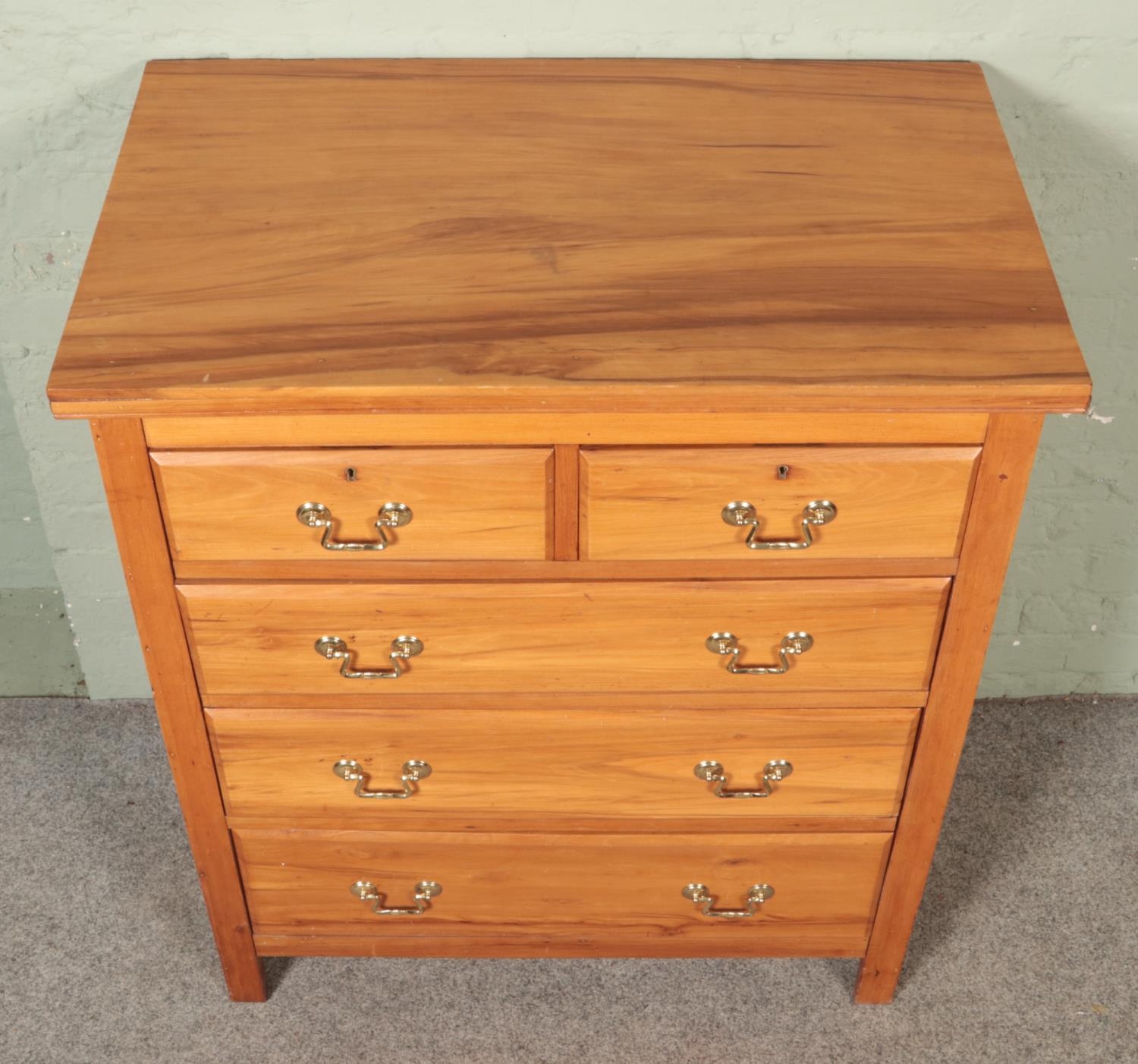 A Victorian walnut chest of two over three drawers, with later brass handles. Height: 107cm, - Bild 2 aus 2