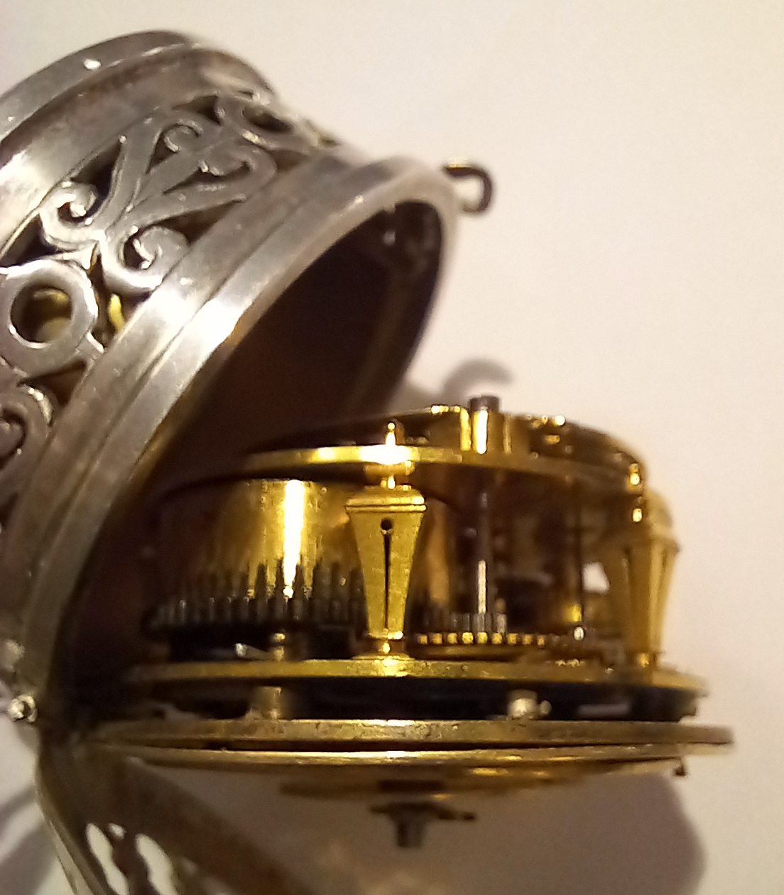 A tambour pendant watch with continental movement signed Lavrent Favre. The movement being 18th - Image 6 of 9