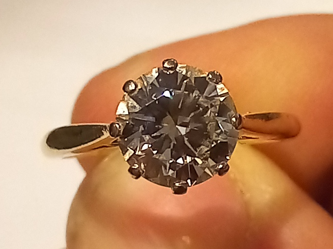An 18ct gold diamond solitaire ring. Diamond approximately 1.25ct. Assay marks for London 1985. Size - Image 3 of 4