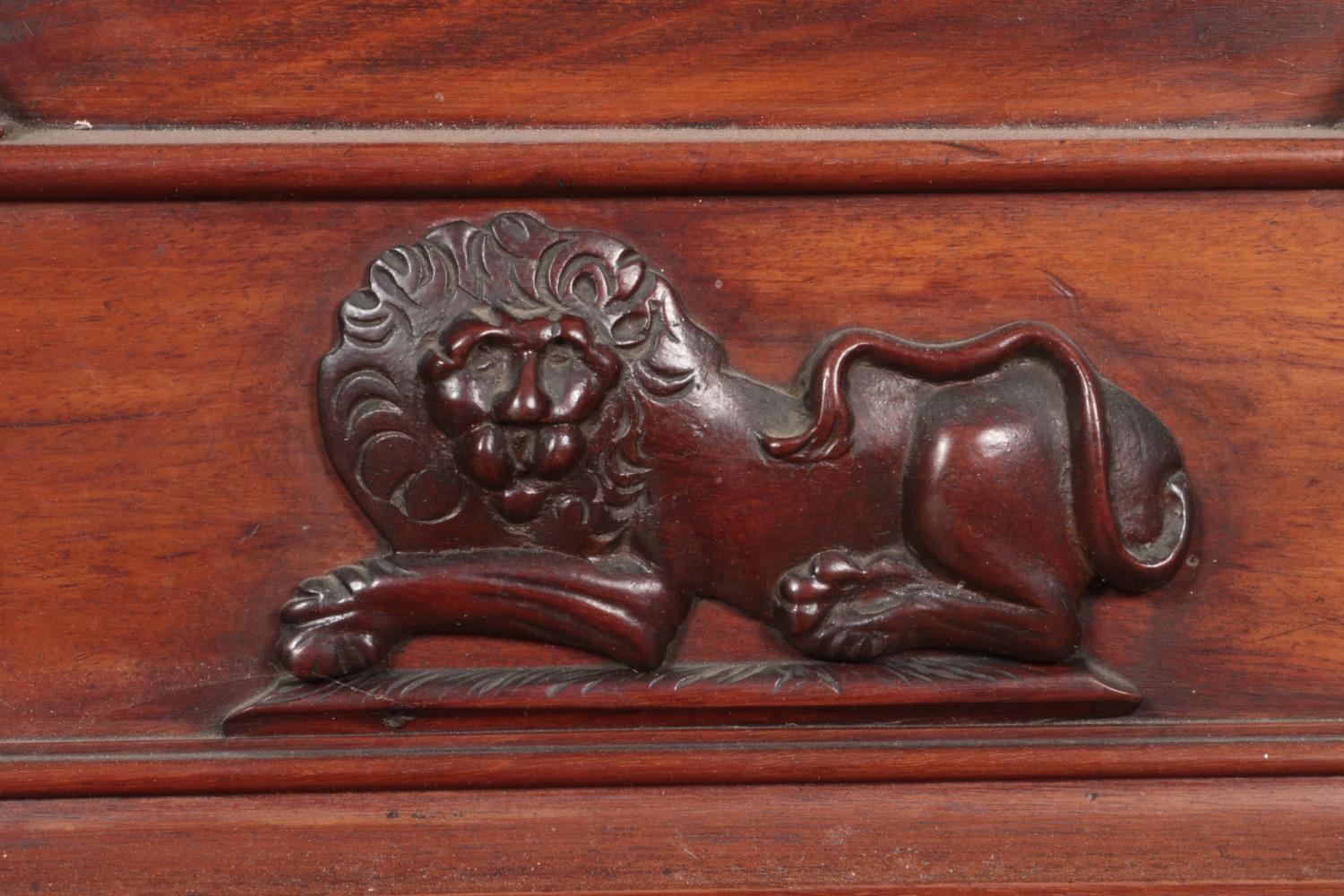 A Georgian mahogany longcase clock. Having twin swan neck pediments, carved lion detail and - Image 3 of 6