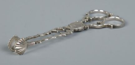 A pair of Georgian silver sugar tongs. 29g.