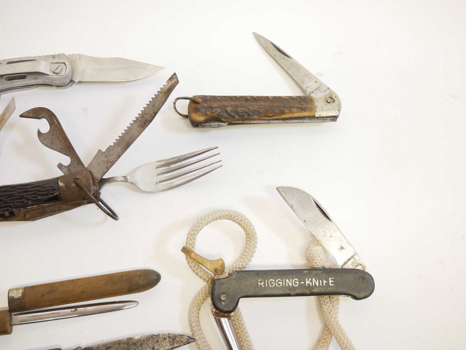 Nine various pocket or folding knives, including a Joseph Rodgers G.P.O 1970 knife, a Rigging knife, - Image 6 of 7