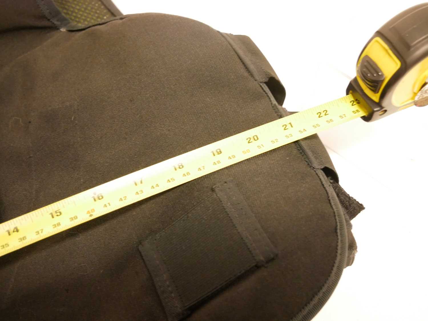 Highmark dual-purpose (ballistic & stab protection) body armour in carrying bag. - Image 2 of 9