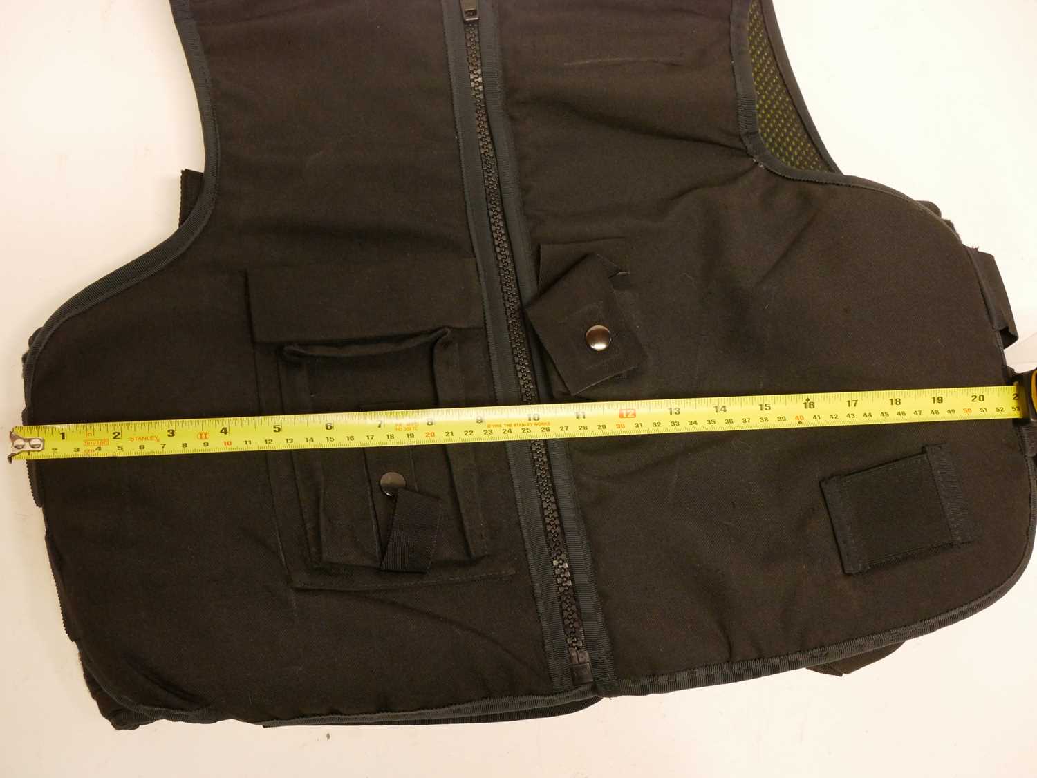 Highmark dual-purpose (ballistic & stab protection) body armour in carrying bag. - Image 3 of 9