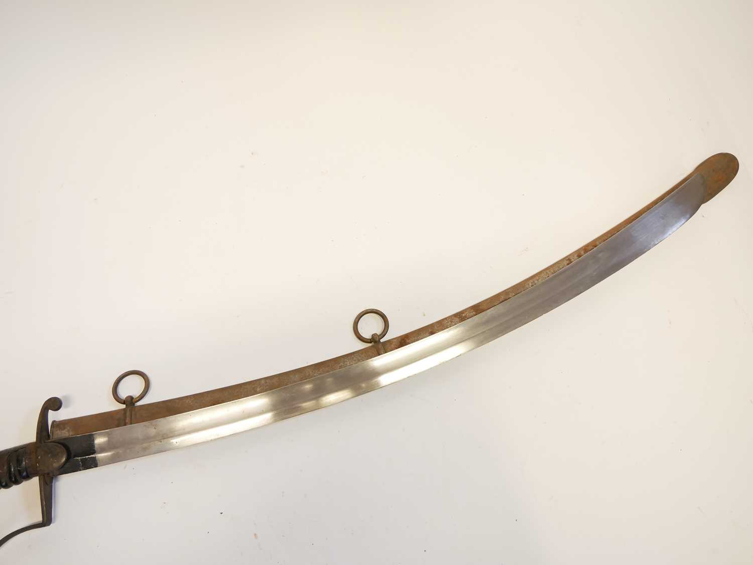 British 1796 pattern troopers sabre and scabbard, curved blade with single fuller, fish skin bound - Image 3 of 16