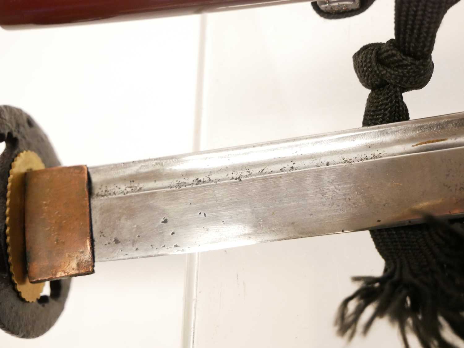 Japanese Wakizashi, 49cm cutting edge, the tang with indistinct signature and signs of alteration - Image 4 of 19