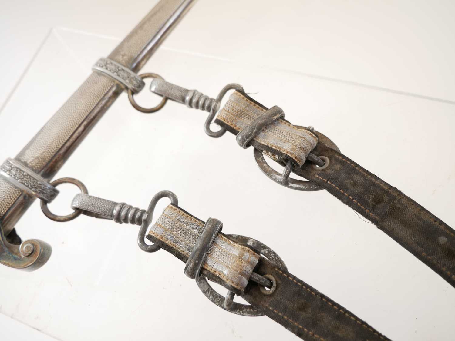 German WWII Third Reich Army dagger and scabbard, with suspension straps, the eagle of the - Image 6 of 11