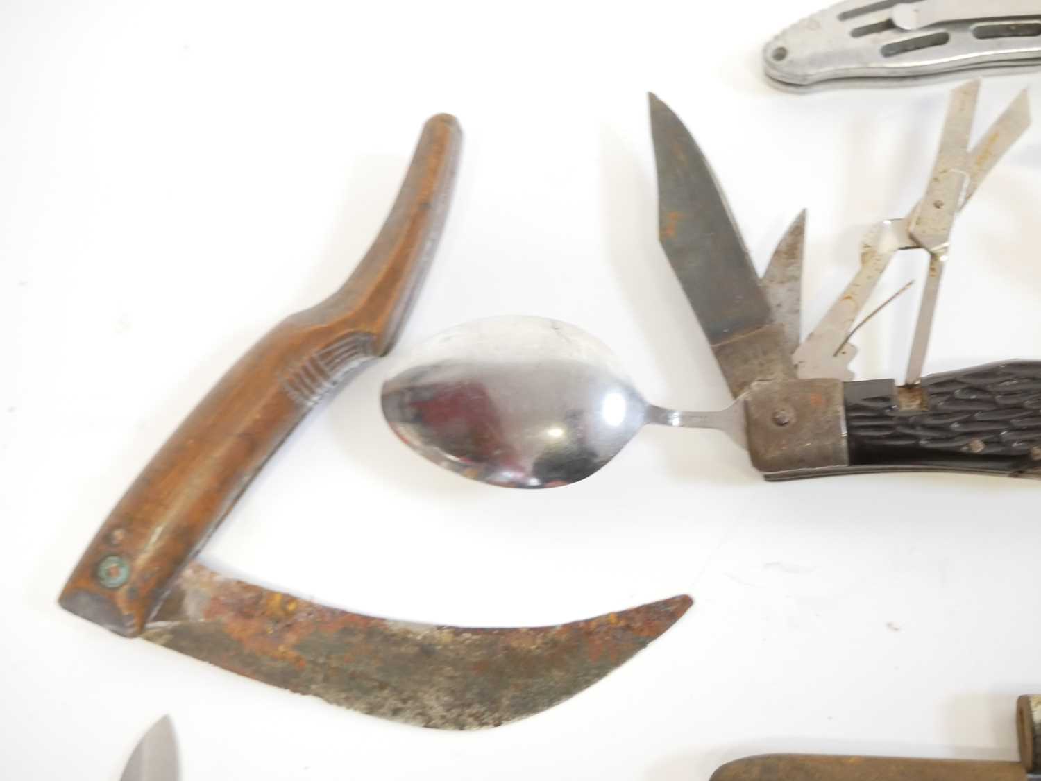 Nine various pocket or folding knives, including a Joseph Rodgers G.P.O 1970 knife, a Rigging knife, - Image 4 of 7