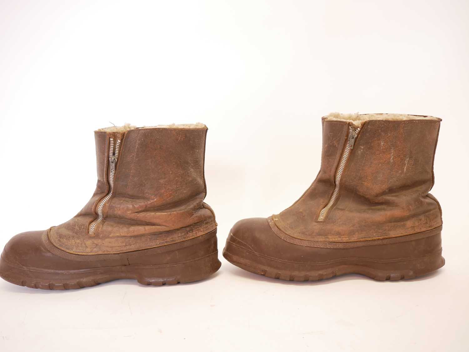 Pair of U.S.A.F flying boots, double zip similar to the M380B pattern, fitted with Dominion Rubber - Image 2 of 8