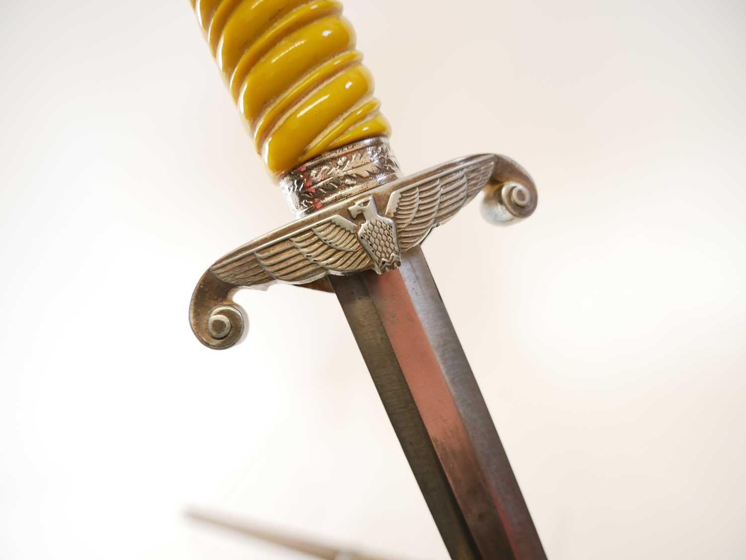 German WWII Third Reich Army dagger and scabbard, with suspension straps, the eagle of the - Image 10 of 11