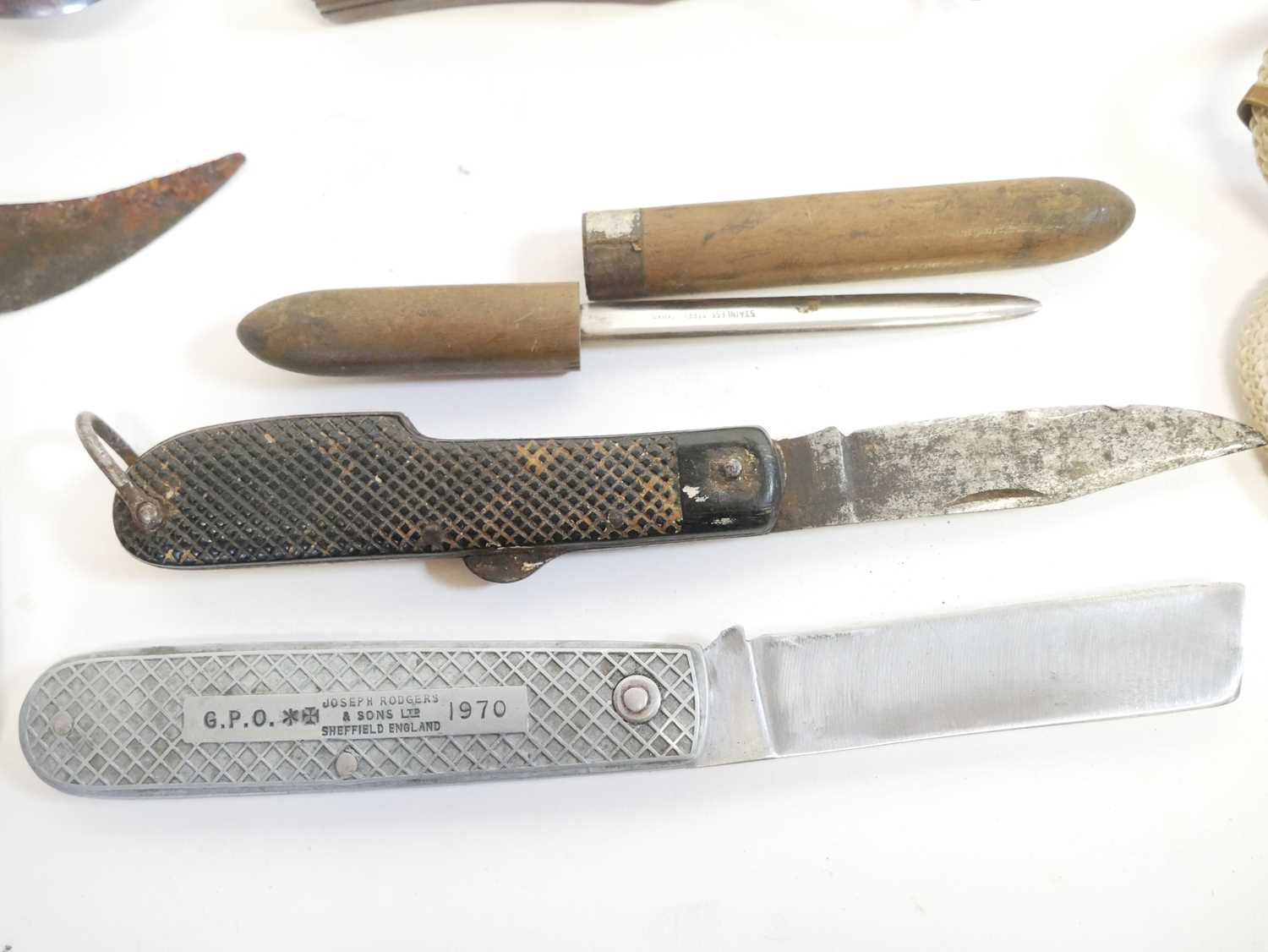 Nine various pocket or folding knives, including a Joseph Rodgers G.P.O 1970 knife, a Rigging knife, - Image 2 of 7