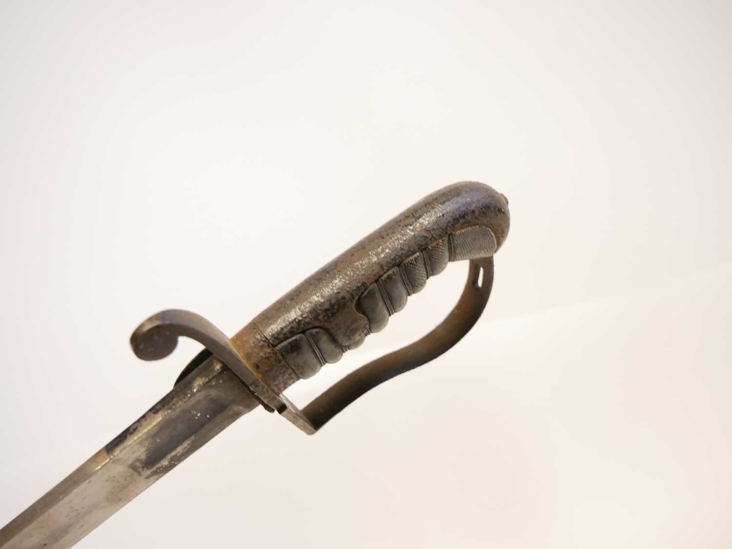 British 1796 pattern troopers sabre and scabbard, curved blade with single fuller, fish skin bound - Image 12 of 16