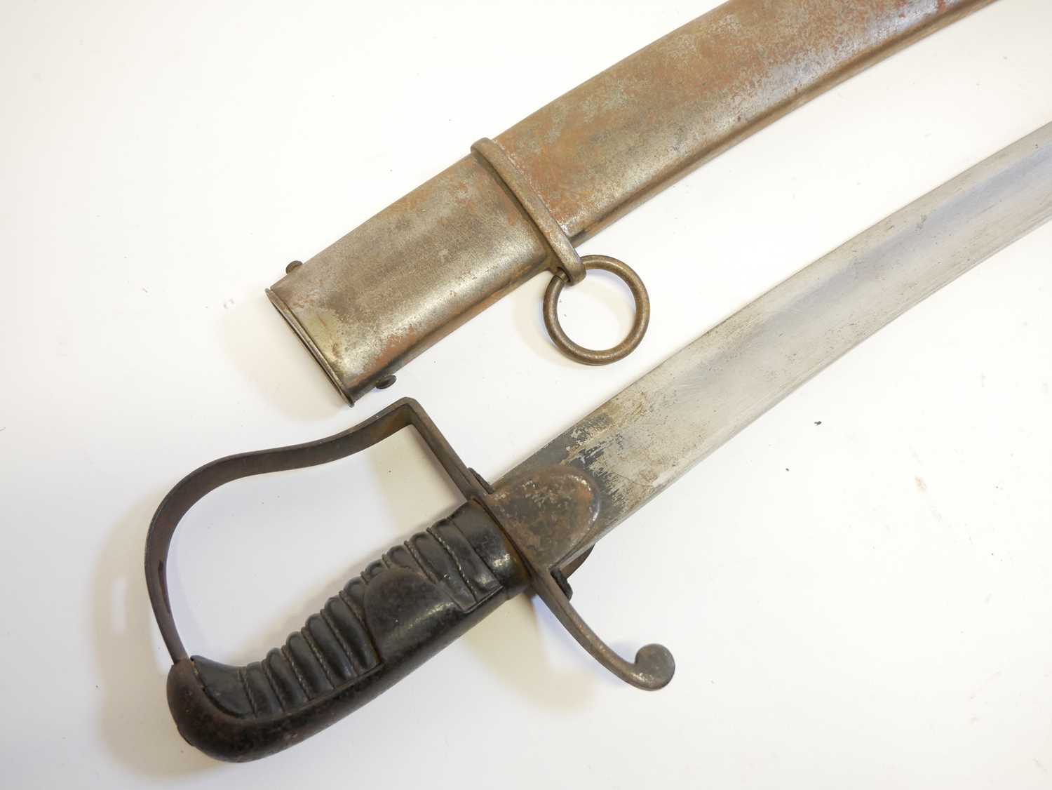 British 1796 pattern troopers sabre and scabbard, curved blade with single fuller, leather bound - Image 10 of 17
