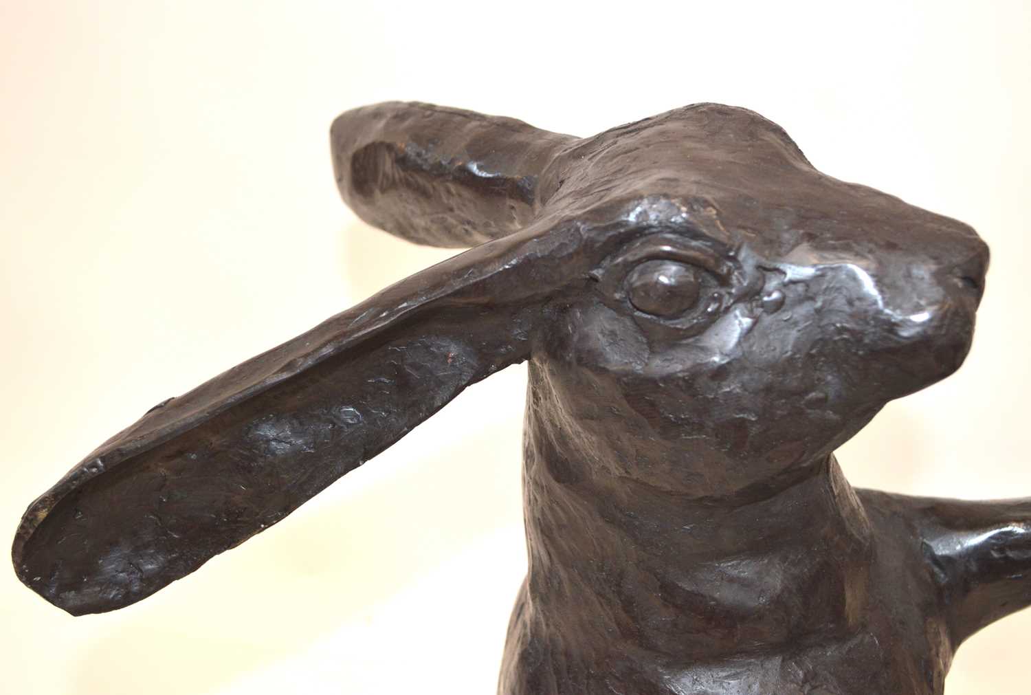 Large and Impressive Pair of Bronze Boxing Hares - Bild 4 aus 4