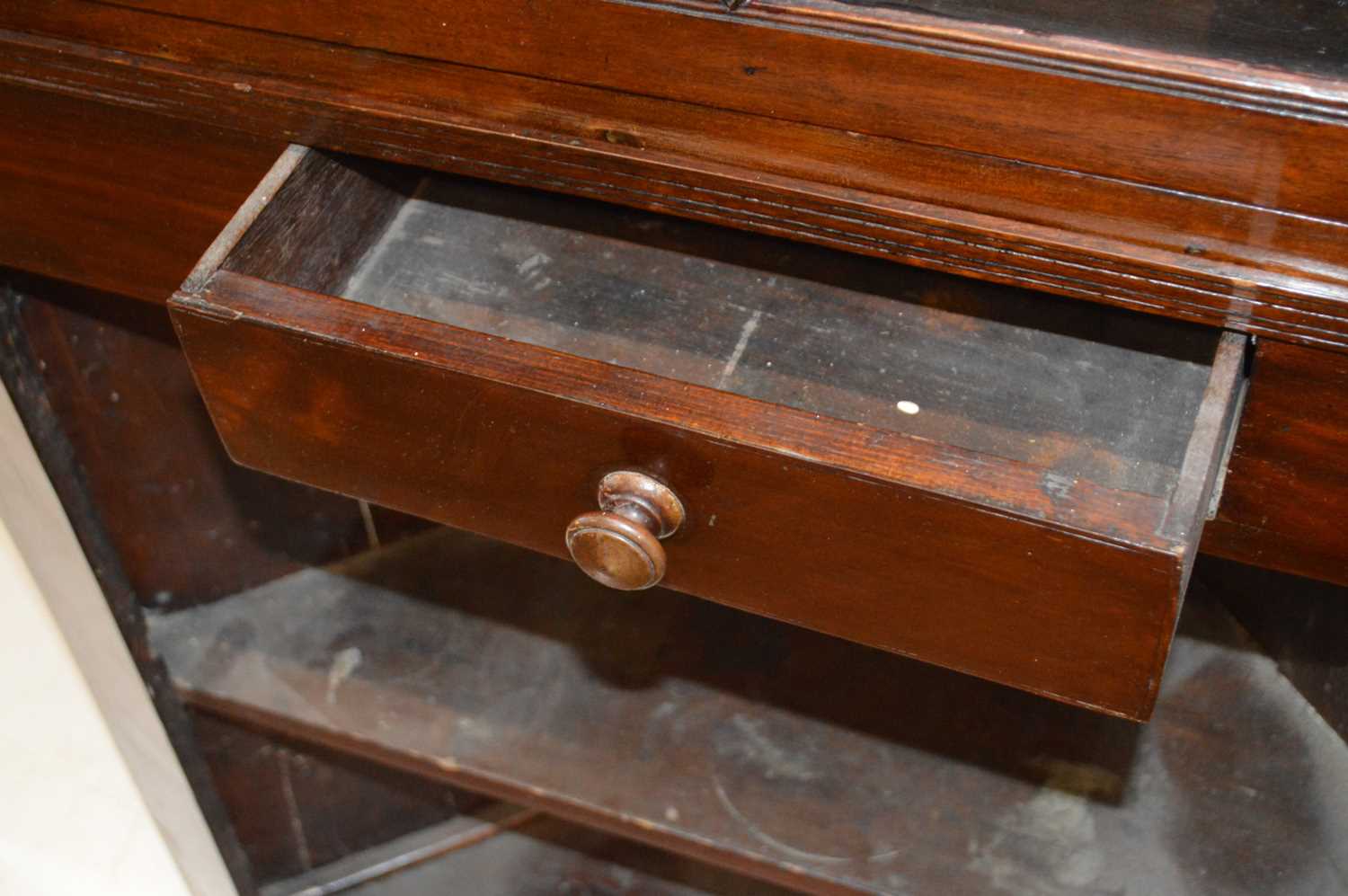 George III Mahogany Standing Corner Cupboard - Image 6 of 6