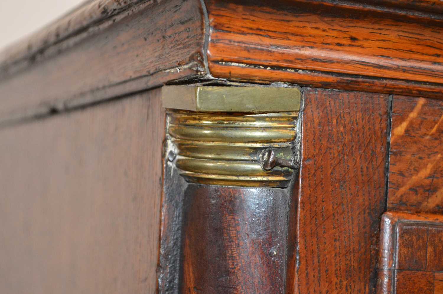 George III Oak and Mahogany Cross-Banded Cheshire or Lancashire Dresser Base - Image 11 of 12