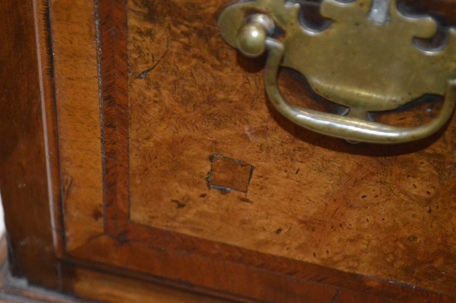 George II Walnut Feather-banded Kneehole Desk - Image 19 of 19