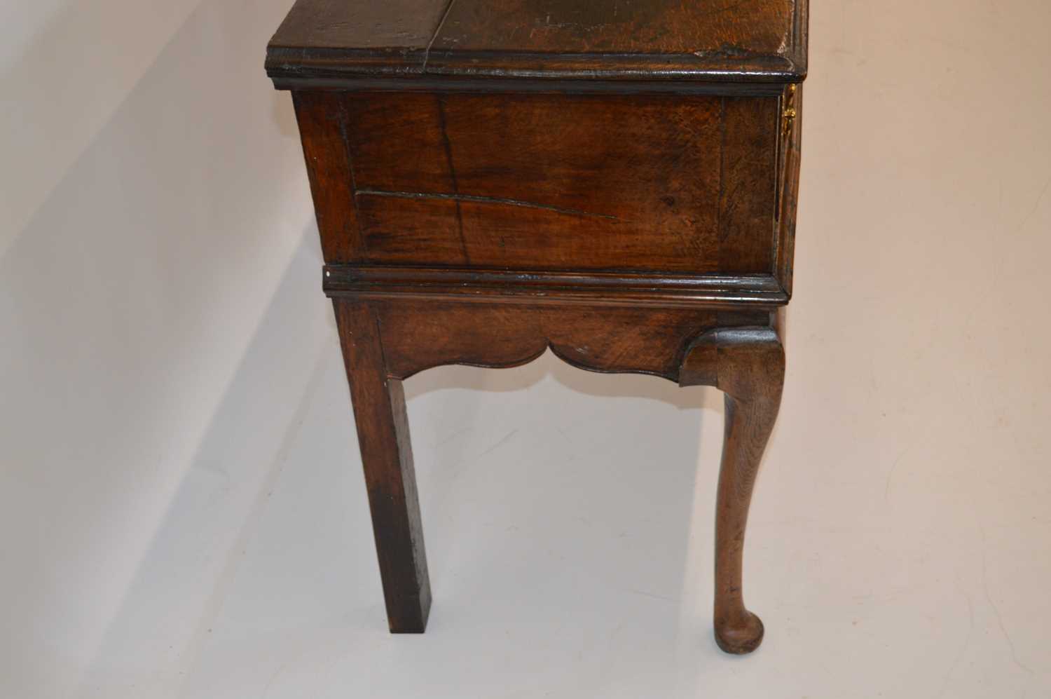 George III Oak Dresser Base - Image 6 of 13