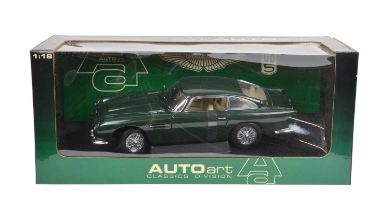 Auto Art Classics Division 1:18 scale model of an Aston Martin DB5