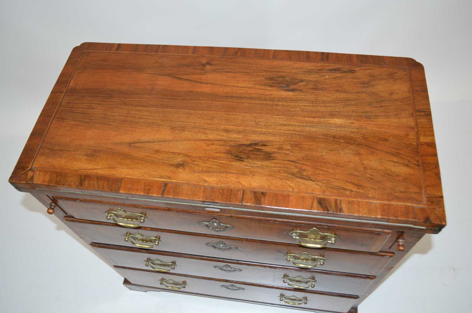 18th Century Walnut Bachelors Chest of Drawers - Image 5 of 14