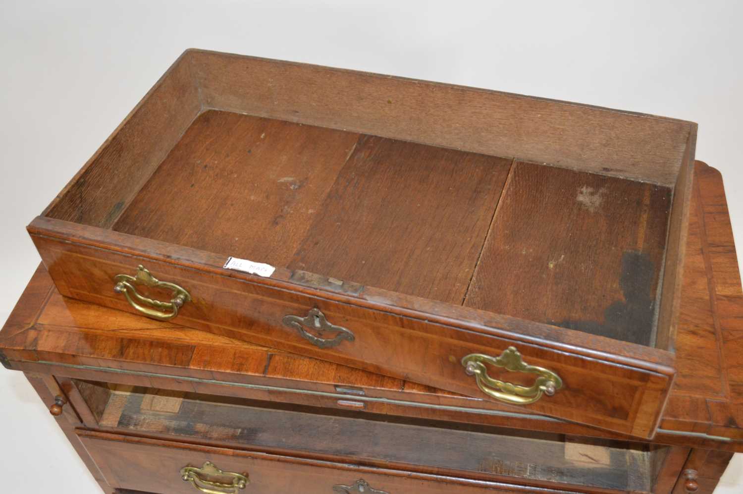 18th Century Walnut Bachelors Chest of Drawers - Image 10 of 14