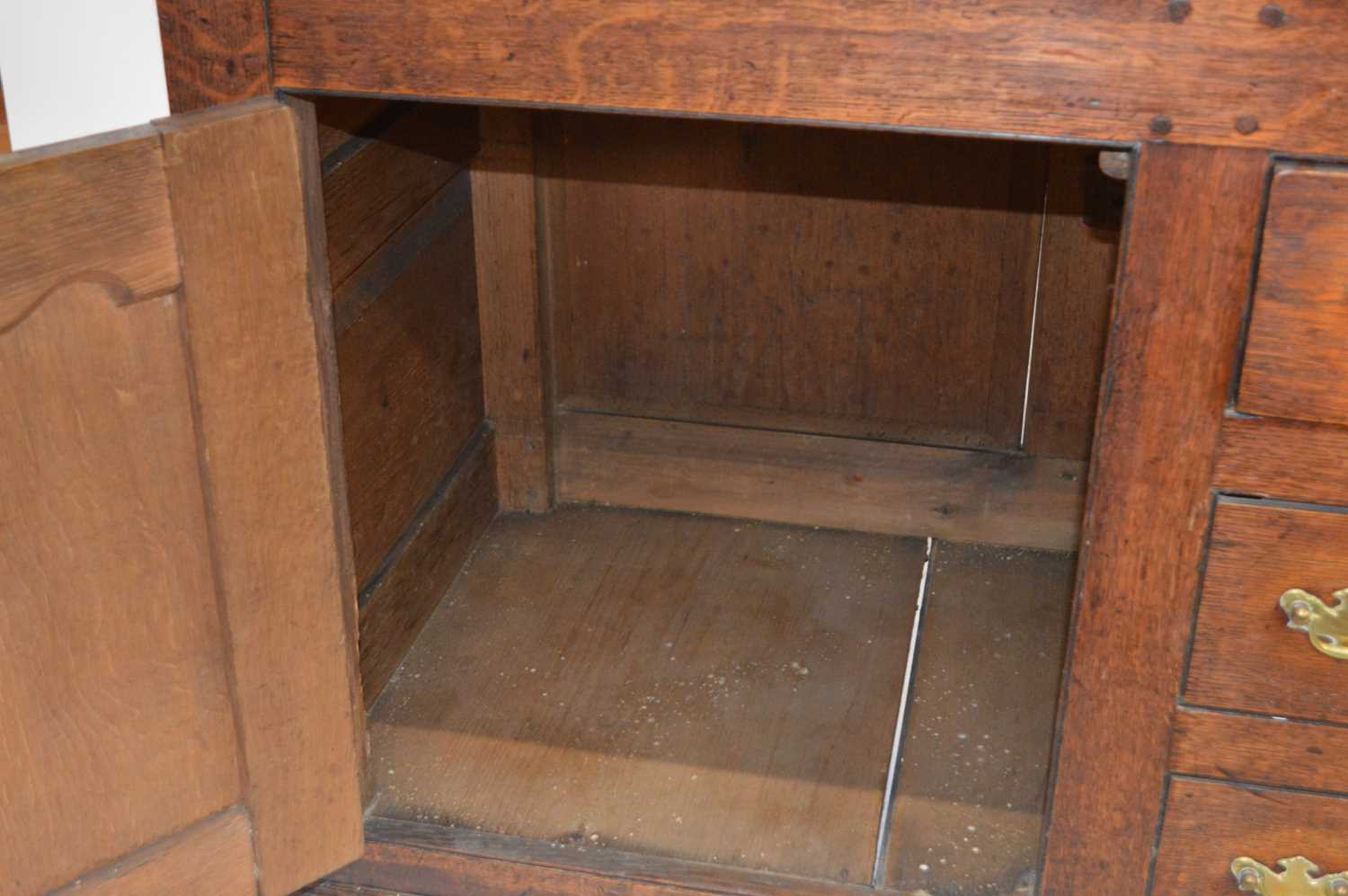 George III Oak Dresser Base - Image 10 of 12
