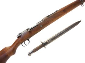 DWM Portuguese Mauser Verguero 7.92mm bolt action rifle, serial number G3689 to bolt, receiver and